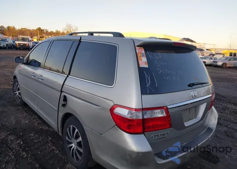2006 Honda Odyssey Touring z USA, uszkodzony, nr VIN 5FNRL38836B001986